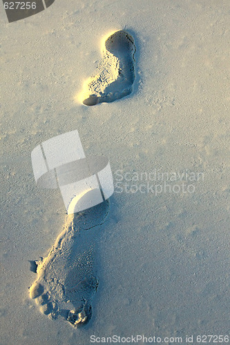 Image of footprints on sand