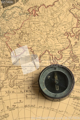 Image of compass and map 01