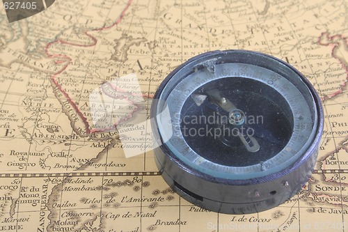 Image of compass and map 02