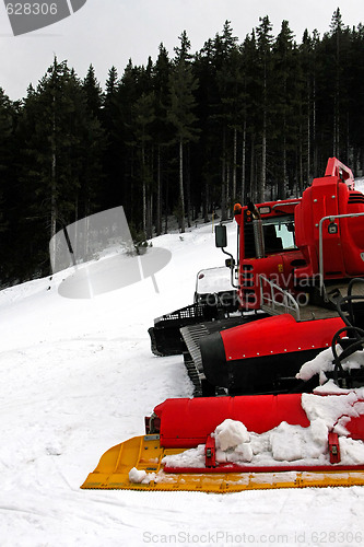 Image of Pisten Bully back