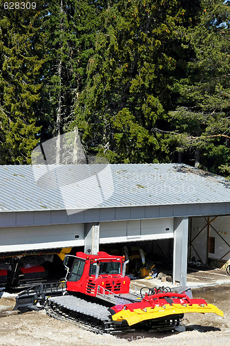 Image of Pistenbully garage