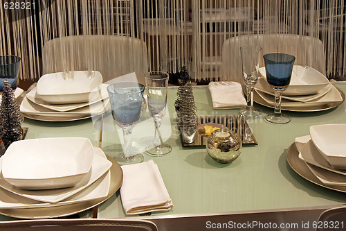 Image of Contemporary tabletop