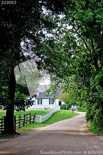 Image of Driveway to farm house