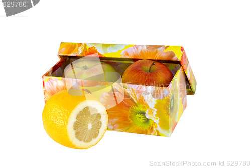 Image of Fruit in a box