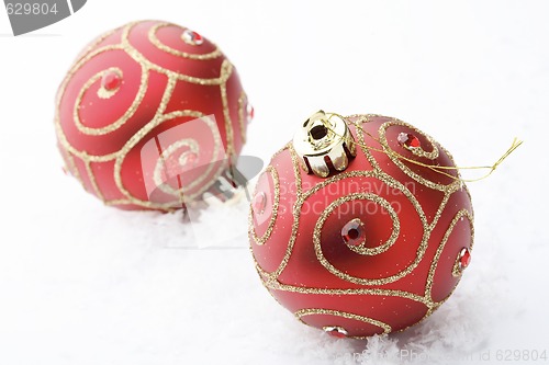 Image of Red Christmas bauble decorations.