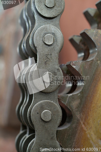 Image of Chain and cogwheel