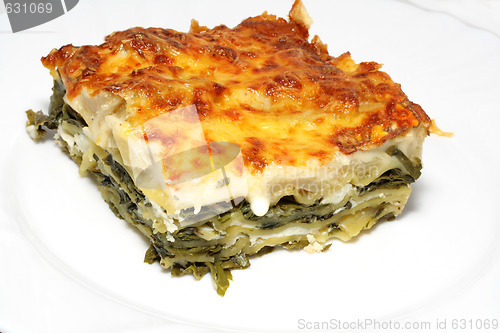 Image of Vegetarian lasagna with ricotta cheese and spinach filling
