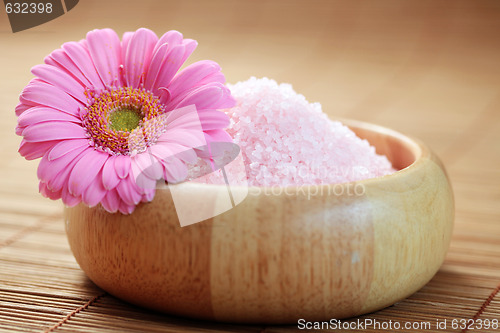 Image of pink bath salt