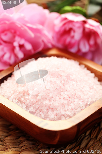 Image of pink bath salt