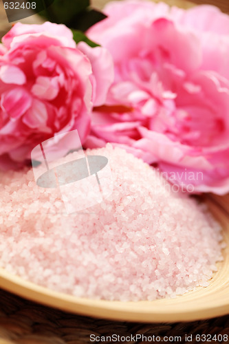Image of pink bath salt