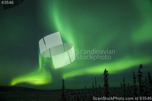 Image of Active splitting Aurora Borealis arc