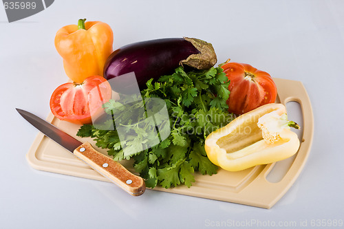 Image of Vegetables on chopping board