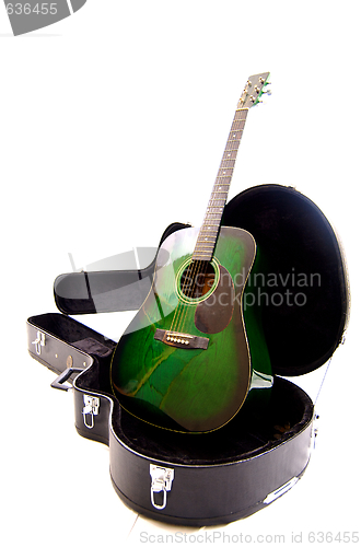 Image of Acoustic guitar and case