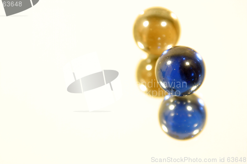 Image of Marbles on Mirror