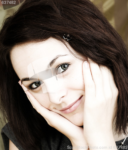 Image of Woman with green eyes