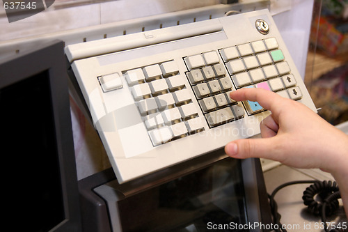 Image of cashier 