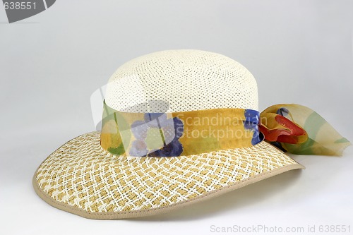 Image of easter bonnet side view