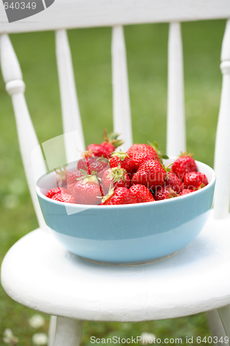 Image of Fresh strawberries in a bowl.