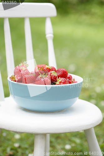 Image of Fresh strawberries in a bowl.