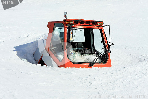 Image of Snow bound machine