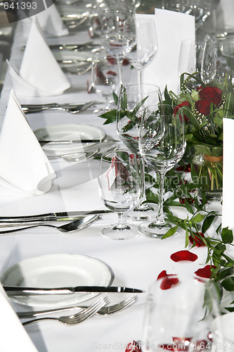 Image of table in a restaurant