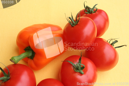 Image of Paprika and tomatoes