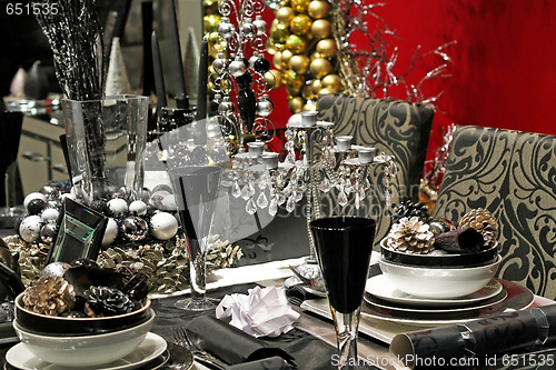 Image of Black tableware