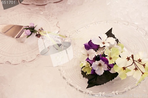 Image of Wedding knife and flowers