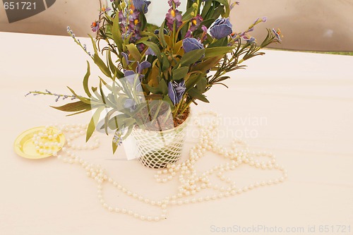 Image of Flowers, lace and pearls