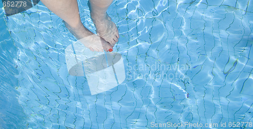 Image of GIRL UNDERWATER