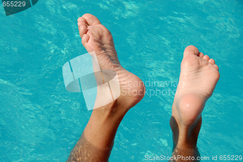 Image of Feet in swimming pool