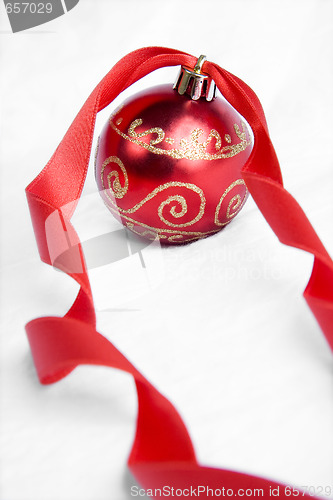 Image of Red Ribbon Christmas Baubles