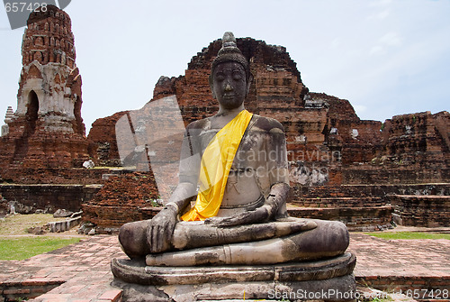 Image of Buddha image at Wat Mahatat in Ayuttaya, Thailand