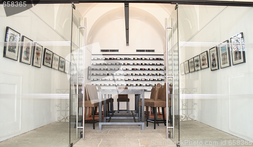 Image of luxury restaurant