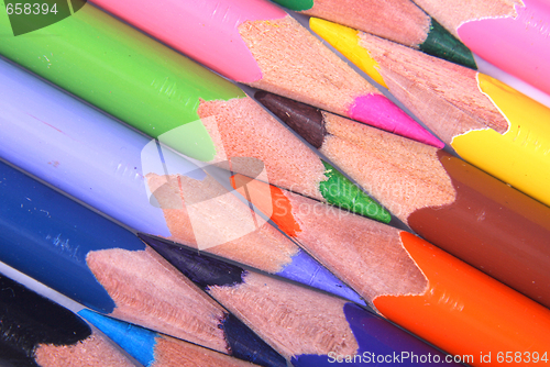 Image of color crayons
