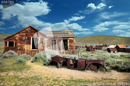 Image of Bodie House and Rusted Vintage Car
