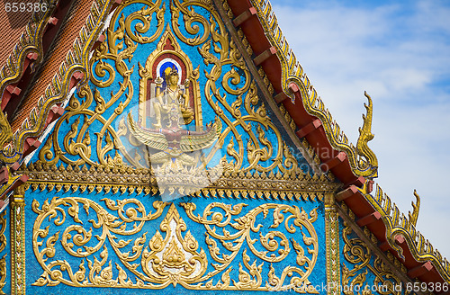 Image of top of a buddhist temple