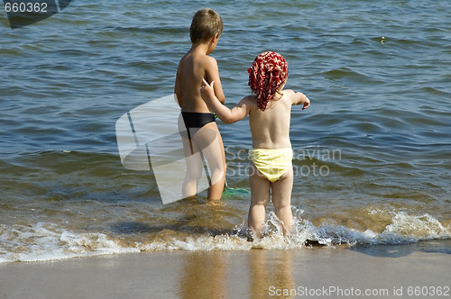 Image of beach friends