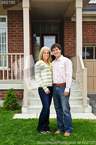 Image of Happy couple at home