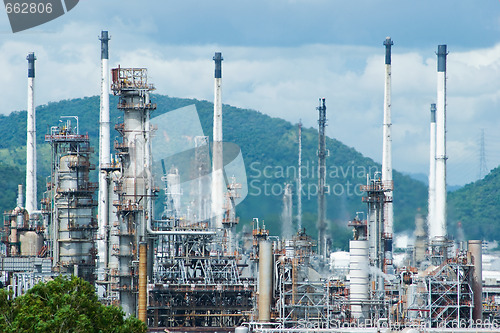 Image of Oil Refinery