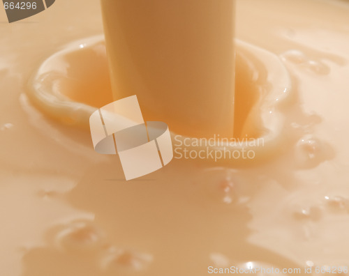 Image of pouring yogurt