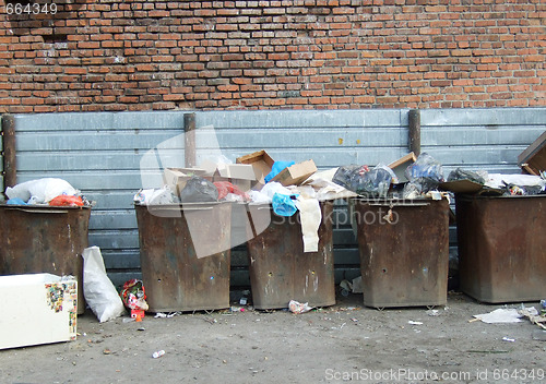 Image of trash container