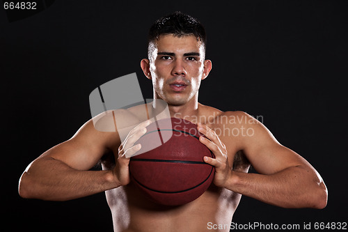 Image of Hispanic basketball player