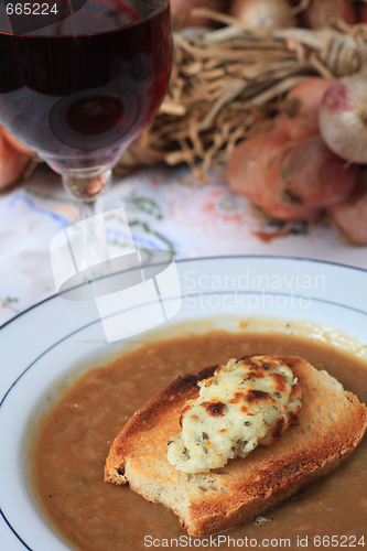 Image of Onion soup vertical
