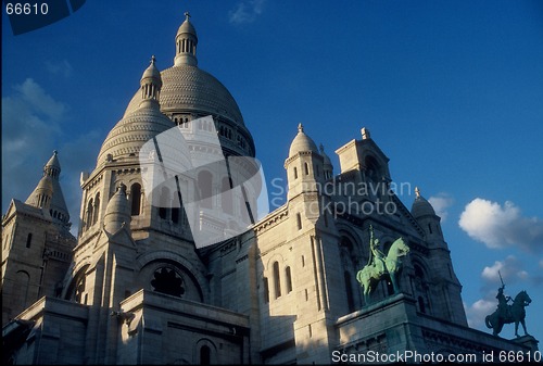 Image of the church guard on two knight