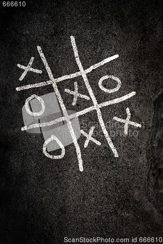 Image of Noughts and Crosses game
