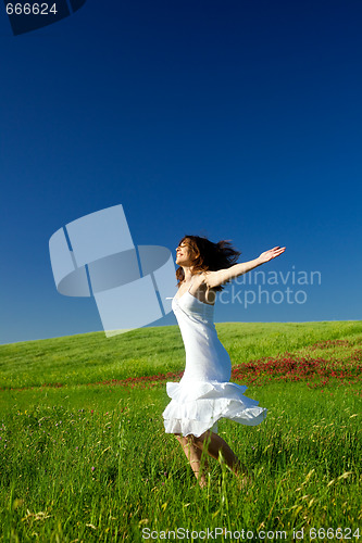 Image of Dancing woman