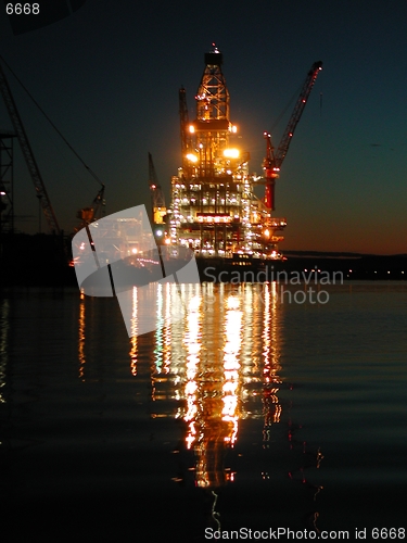 Image of Oil platform