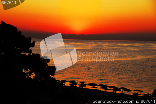 Image of Sunrise over sea