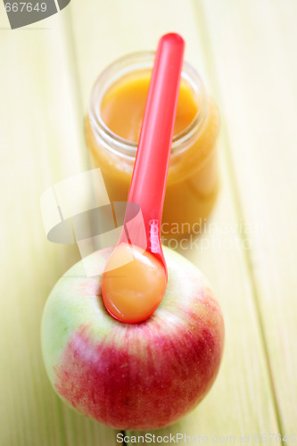 Image of baby food - apple